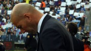 Zidane, durante el 1-1 en La Rosaleda.