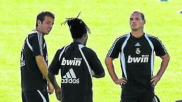 <b>CON EL RESTO. </b>Sneijder se ejercitó ayer con sus compañeros.