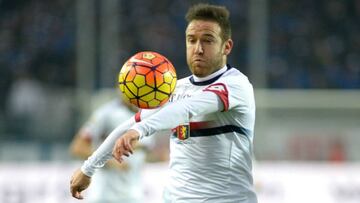 Hace siete meses terminó su contrato con el Anderlecht de Bélgica y desde entonces no ha podido encontrar un equipo con el cual fichar como profesional.