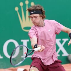 Rublev y Fognini pasan a octavos de final sin ceder una manga