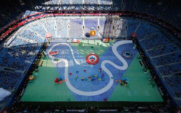 Así fue la ceremonia inaugural de la Copa Confederaciones en San Petersburgo. 