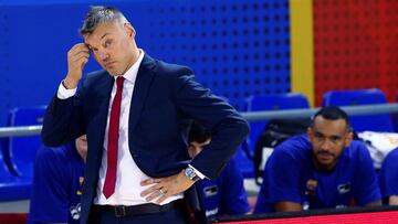 El entrenador lituano del Barça Sarunas Jasikevicius durante el partido de la decimoséptima jornada de la Liga Endesa que Barça y Valencia Basket juegan hoy martes en el Palau Blaugrana, en Barcelona
