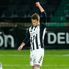 Castalia dará el pistoletazo de salida al fútbol con público en España