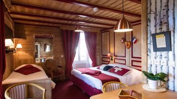 El hotel donde puedes dormir con la cabeza en un país y los pies en otro