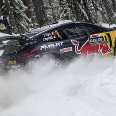 Sebastien Ogier se enfada por actuar de quitanieves