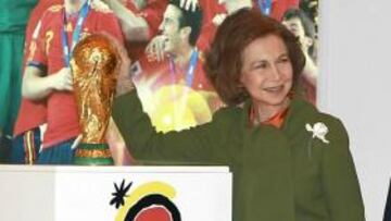 La FEF decide hoy si España va a Barcelona