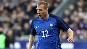 Medios franceses informan que Mathieu renuncia a la selección