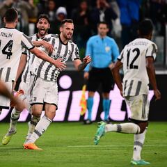 Agónico empate en Turín: Juventus le iguala a Sevilla en la ida