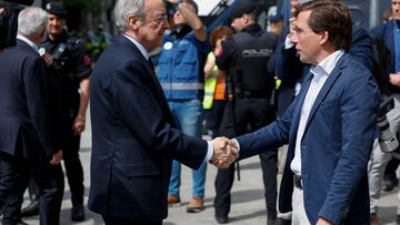 12/05/24
REAL MADRID CELEBRACION DE CAMPEON LIGA
2023-2024 23-24
VISITA AYUNTAMIENTO DE MADRID
JOSE LUIS MARTINEZ ALMEIDA FLORENTINO PEREZ