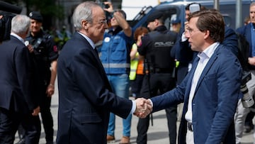 12/05/24
REAL MADRID CELEBRACION DE CAMPEON LIGA
2023-2024 23-24
VISITA AYUNTAMIENTO DE MADRID
JOSE LUIS MARTINEZ ALMEIDA FLORENTINO PEREZ