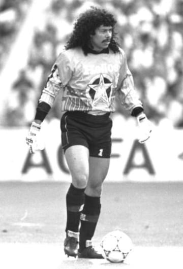 Colombia keeper René Higuita who spent a year with Valladolid in the early 90s, was sentenced to six months for his involvement in the kidnapping of a friend's daughter. Higuita brought on a lot of problems for himself due to his friendship with Medellín 