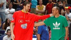 10/07/12 BALONCESTO PARTIDO AMISTOSO
 PREPARATORIO PARA LA OLIMPIADA DE LONDRES 2012
 ESPA&Ntilde;A FRANCIA
 PAU GASOL Y CARLOS JIMENEZ
 