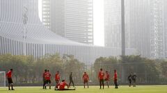 La primera práctica de la Roja en China