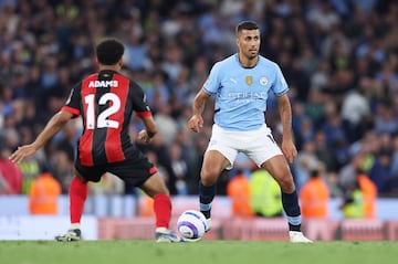 Rodri, vuelve a jugar un partido oficial ocho meses despu谷s de romperse el cruzado.
