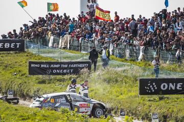 Espectacular accidente de Quentin Gilbert en el Rally de Portugal