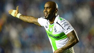 Felipe Baloy reveló un secreto en una final entre Santos y Rayados