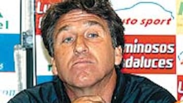 Esteban seguirá en Jerez.