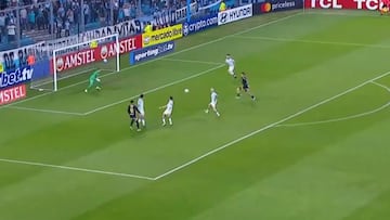 Esta jugada de Javier Correa indigna a todos los hinchas de Colo Colo: la reacción de Jorge Almirón lo dice todo