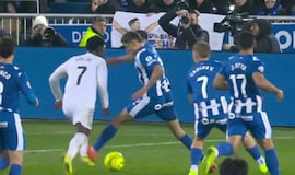 ¿Fue penalti de Tenaglia sobre Vinicius o no hubo infracción? Debate en directo con AS: ¡manda tu pregunta u opinión y participa!