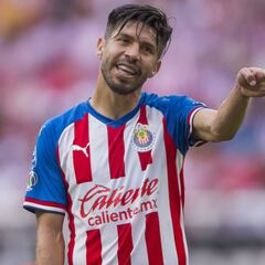 Oribe Peralta está molesto por no jugar en Chivas