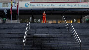Health workers of the Gregorio Marañon Hospital in Madrid on Friday 10 April 2020