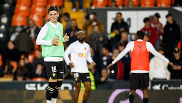 17/02/24 PARTIDO PRIMERA DIVISION
VALENCIA CF - SEVILLA FC
CALENTAMIENTO PEPELU
