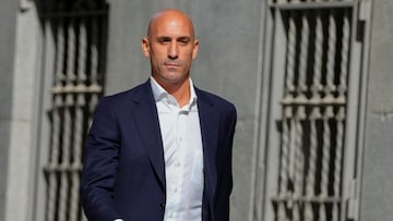 The former president of Spain's soccer federation Luis Rubiales arrives at the National Court in Madrid, Spain, Friday, Sept. 15, 2023. Spanish state prosecutors formally accused Rubiales last week of alleged sexual assault and an act of coercion after Rubiales kissed Spain forward Jenni Hermoso on the lips during the awards ceremony after Spain beat England to win the title on Aug. 20 in Sydney, Australia. (AP Photo/Manu Fernandez)