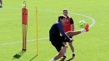 Scepovic, durante el entrenamiento de este miércoles en La Rosaleda.