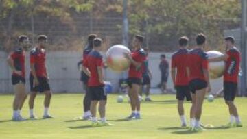 H&eacute;ctor Moreno, en el entrenamiento de este mi&eacute;rcoles en Sant Adri&agrave;.