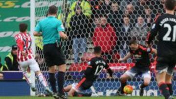 El United agrava su crisis en Premier tras caer ante Stoke City
