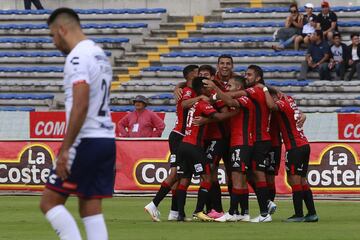 Desde este torneo, Lobos BUAP inicia con borrón y cuenta nueva en la tabla de cocientes. Este fin de semana sumó sus primeros tres puntos ante Veracruz y salió del fondo de la tabla. Hay que prepararnos para ver de nueva cuenta el cociente volátil del equipo Licántropo de aquí al Clausura 2019. El equipo de Juan Francisco Palencia tiene la misma misión que los torneos pasados, evitar quedar último a toda costa. Habrá que ver cómo reacciona esta nueva escuadra.