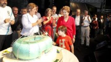 La presidenta brasileña Dilma Rousseff inauguró el Castelao Arena, uno de los estadios que albergarán el Mundial 2014.