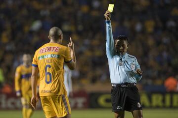 Te presentamos las mejores postales que dejó el encuentro de vuelta de las semifinales entre los felinos y los azulcremas en el Universitario.