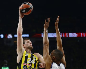 Jan Vesely y Anthony Randolph.