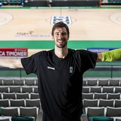 Ante Tomic: "Ser el mayor en la Penya es una responsabilidad"