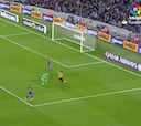 Jugador del Málaga se perdió un gol increíble ante el Barça