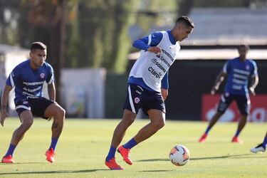 “Uno siempre quiere ir a la Roja, pero hoy solo pienso en ser feliz y reencantarme con el fútbol”