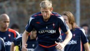 <b>REALISTA.</b> El defensa del Celta de Vigo, Rubén González, aseguró que el equipo no puede jugar como el Barça, porque en Segunda División no hay partidos cómodos.