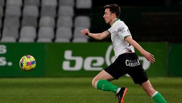 Saúl García, del Racing, en El Sardinero.