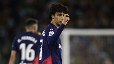 João Félix celebra el 1-2 en el Betis-Atlético