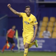 El Eibar, cerca de fichar al central del Alcorcón Esteban Burgos