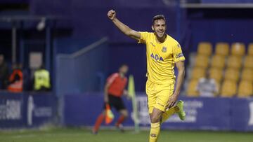 El Eibar, cerca de fichar al central del Alcorcón Esteban Burgos