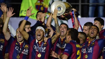 Xavi levanta la Champions. 