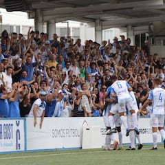 El aficionado que prometió en 1963 ir de negro hasta que el Atlético Baleares subiese