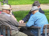 Ni Madrid ni Cataluña: la comunidad en la que un jubilado cobra 100 euros más de media que en el resto de España