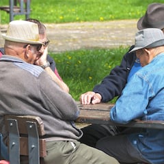 Soy pensionista: ¿me va a tocar devolver la subida de la jubilación de enero en el pago de la Seguridad Social de febrero?