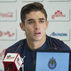 Brizuela levanta la mano para ser líder de Chivas