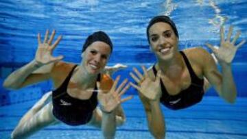 Las nadadoras del equipo espa&ntilde;ol de nataci&oacute;n sincronizada Ona Carbonell y Paula Klamberg, en el Consejo Superio de Deportes de Madrid.