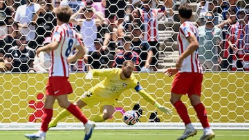 Jan Oblak, Barrios y Le Normand.