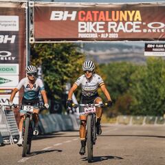 Hans Becking y Mónica Calderón son los primeros líderes